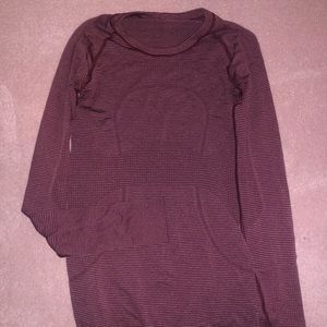 Lululemon long sleeve swiftly tee!